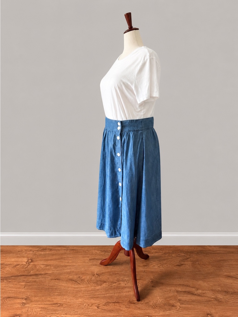 Talbots Women’s Chambray Front-Side Button Skirt Size 16 Blue NWT (Skirt Only)
